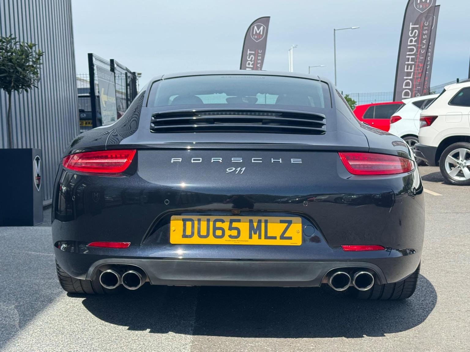 Porsche 911