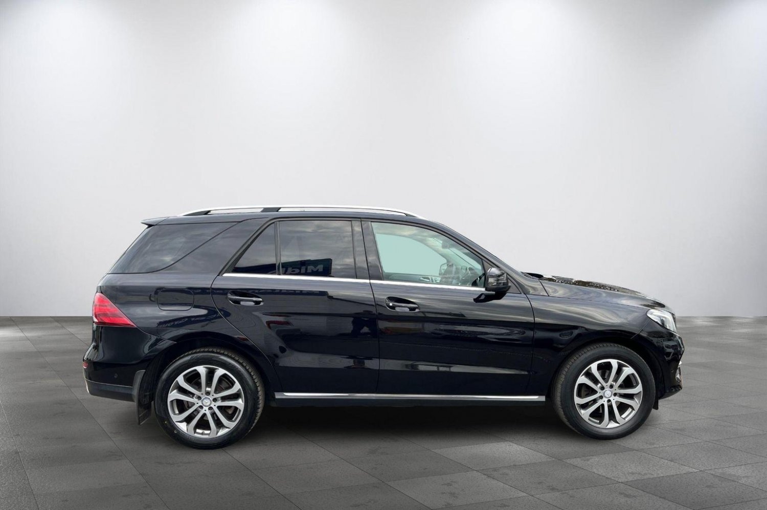 Mercedes Benz GLE-CLASS