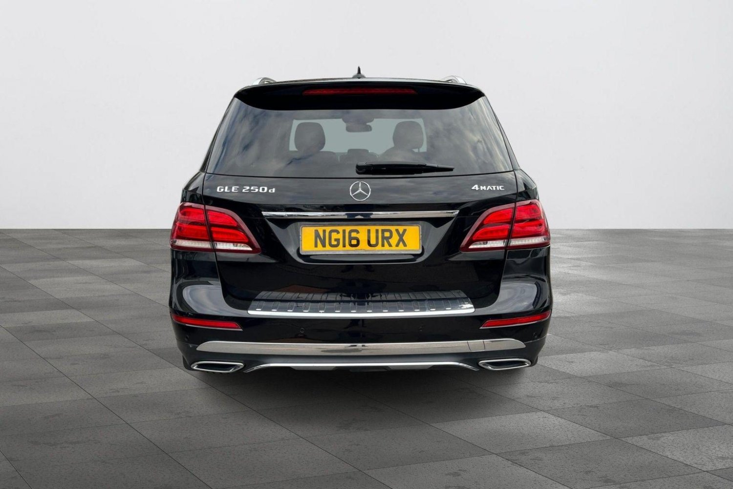 Mercedes Benz GLE-CLASS
