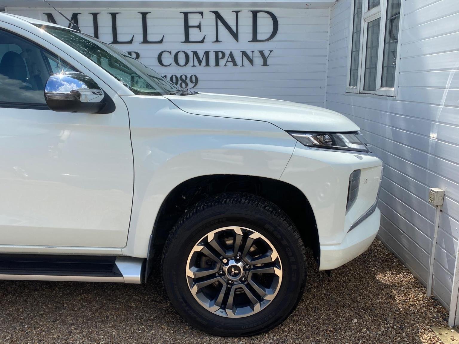 Mitsubishi L200