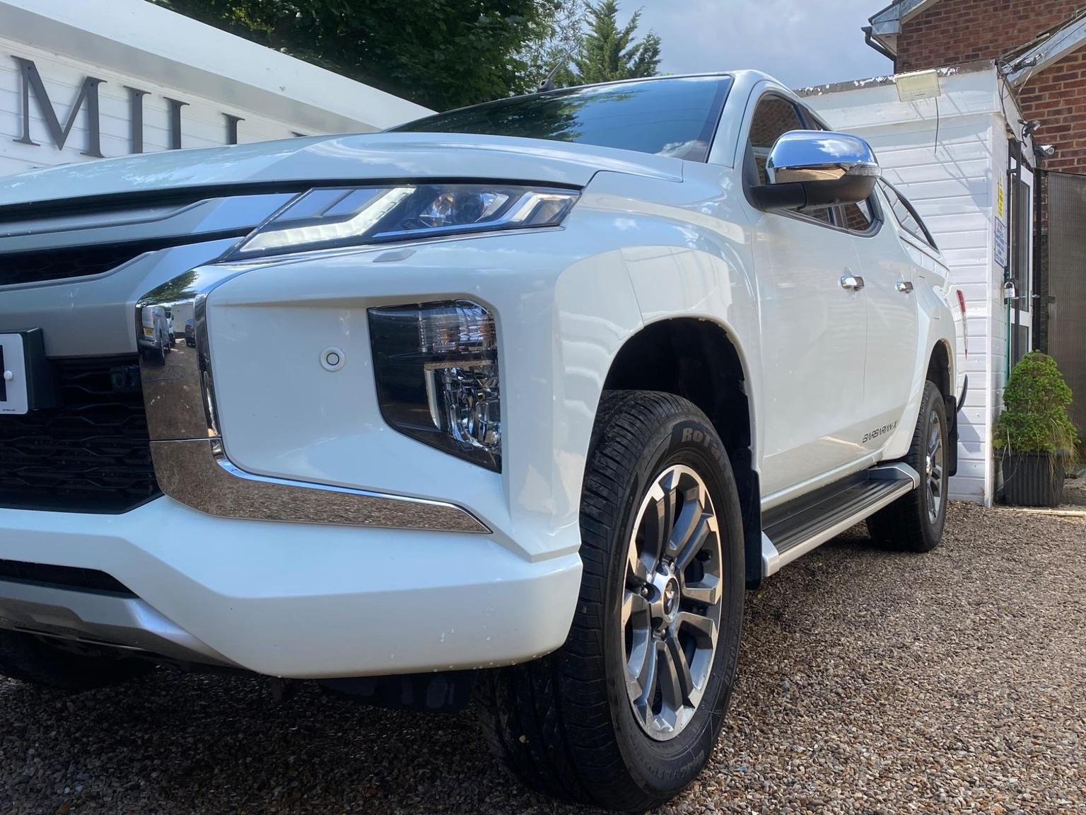 Mitsubishi L200