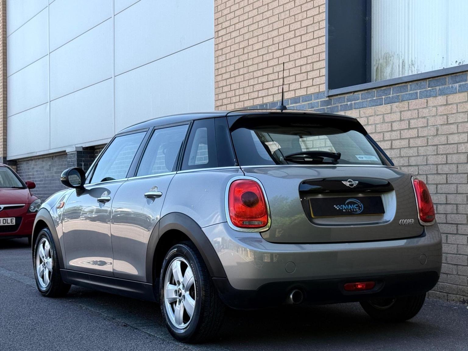 MINI Hatch