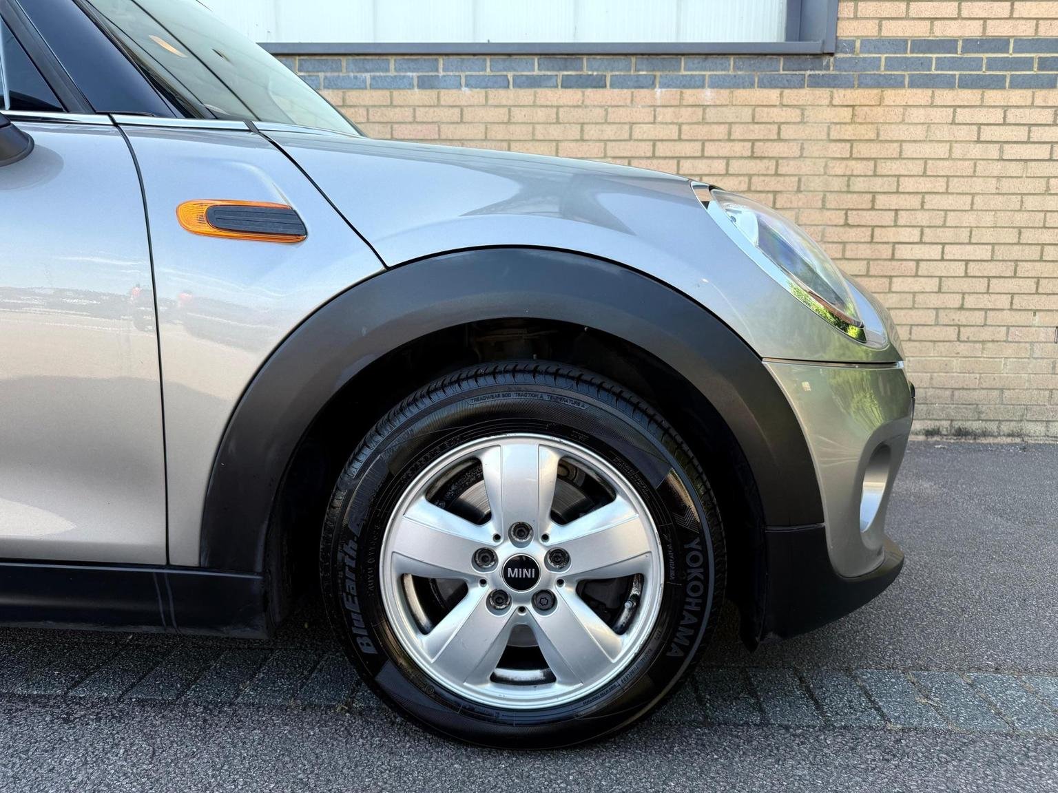 MINI Hatch