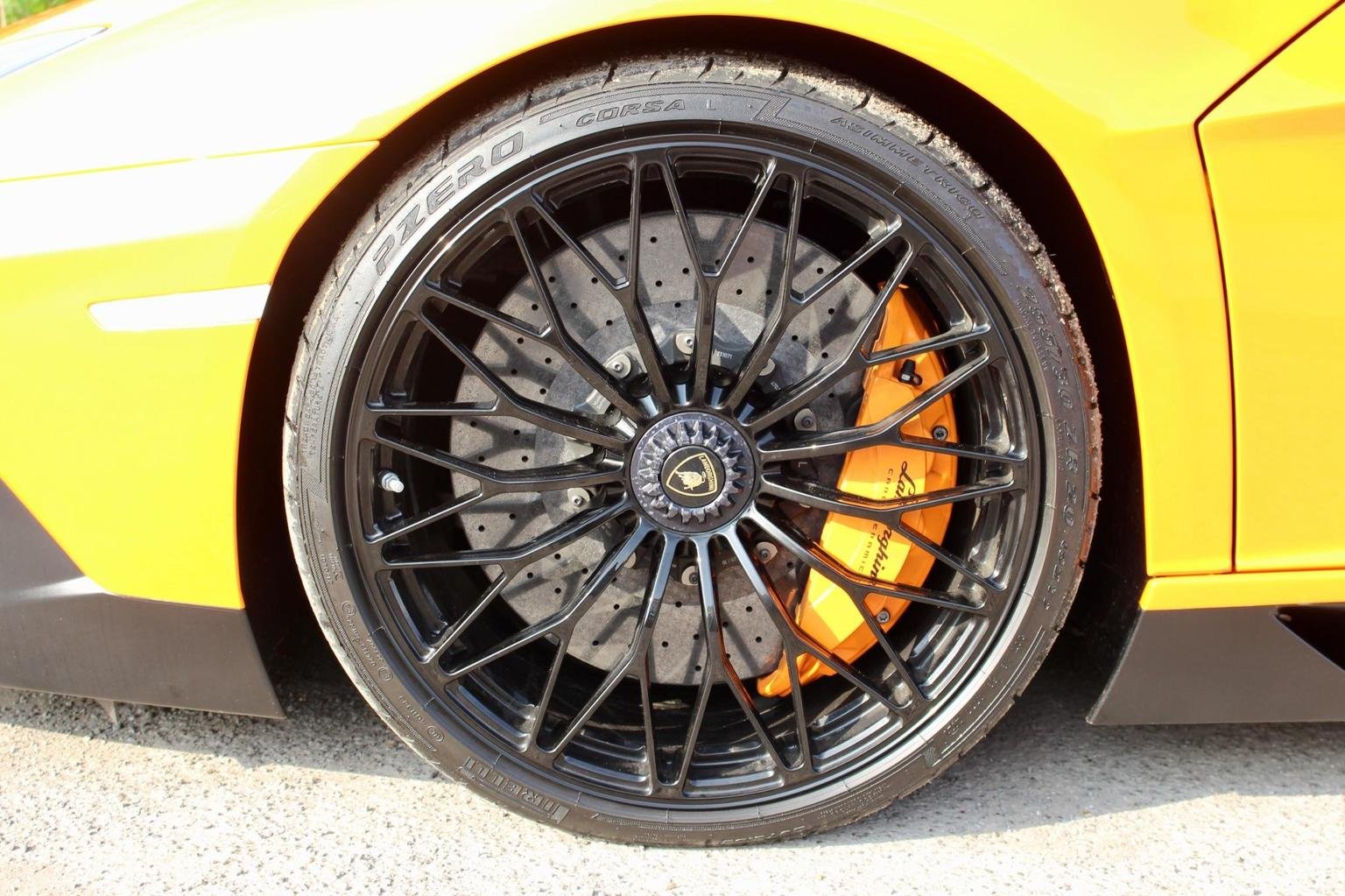 Lamborghini Aventador