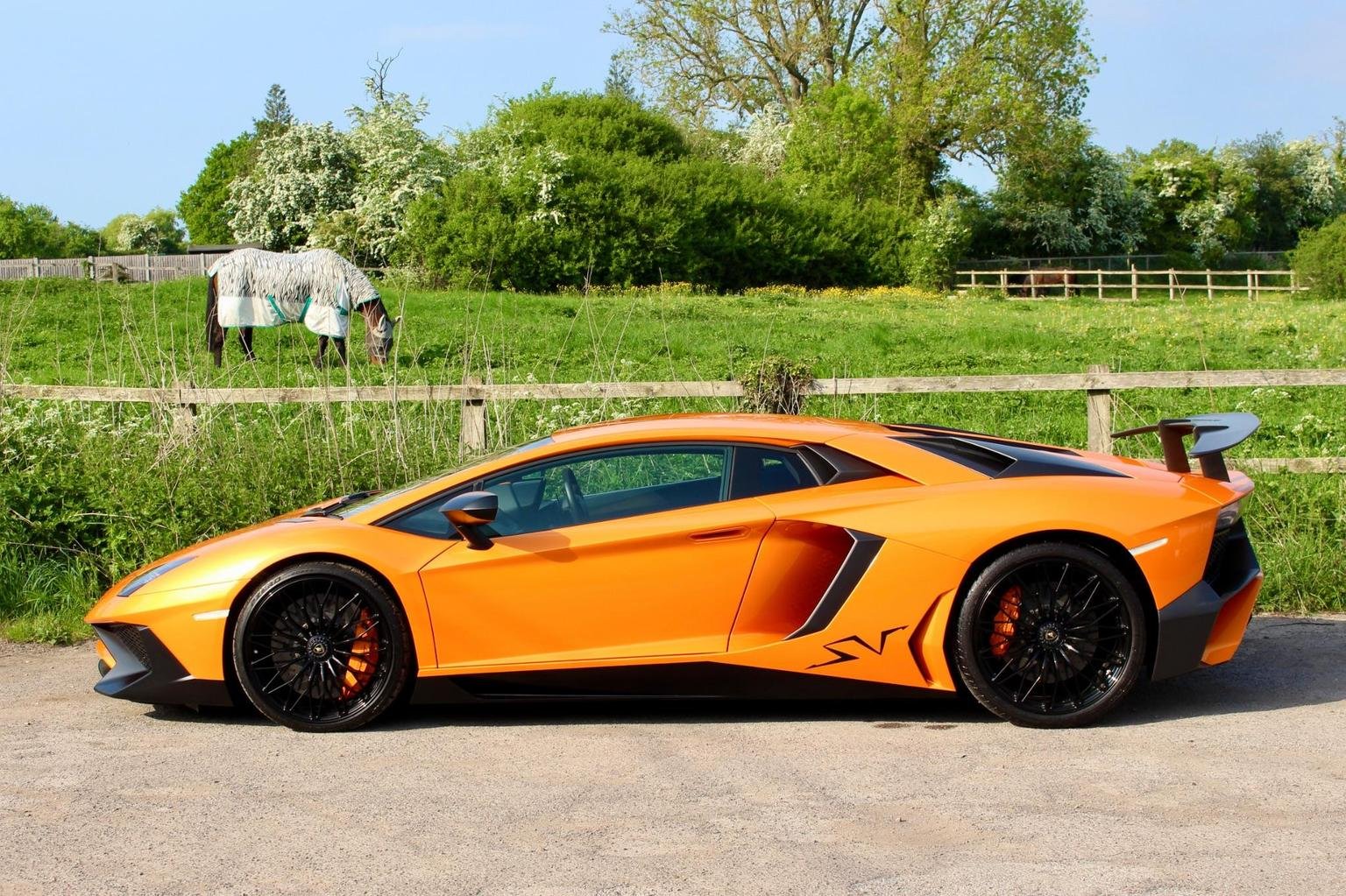 Lamborghini Aventador