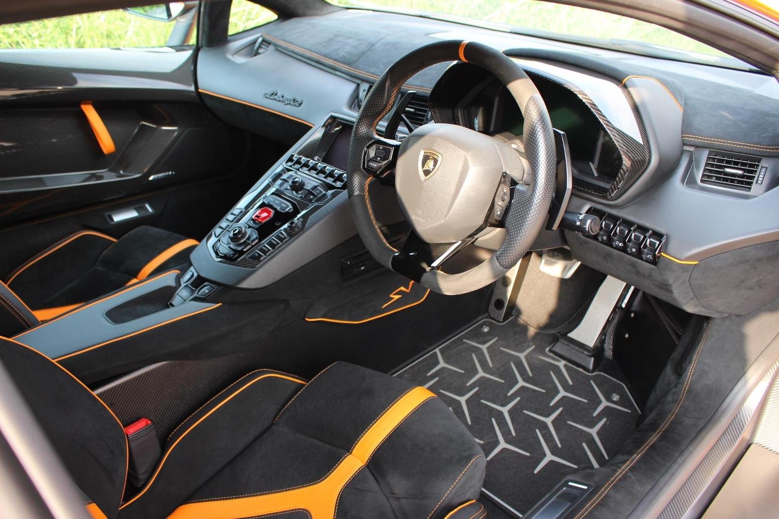 Lamborghini Aventador