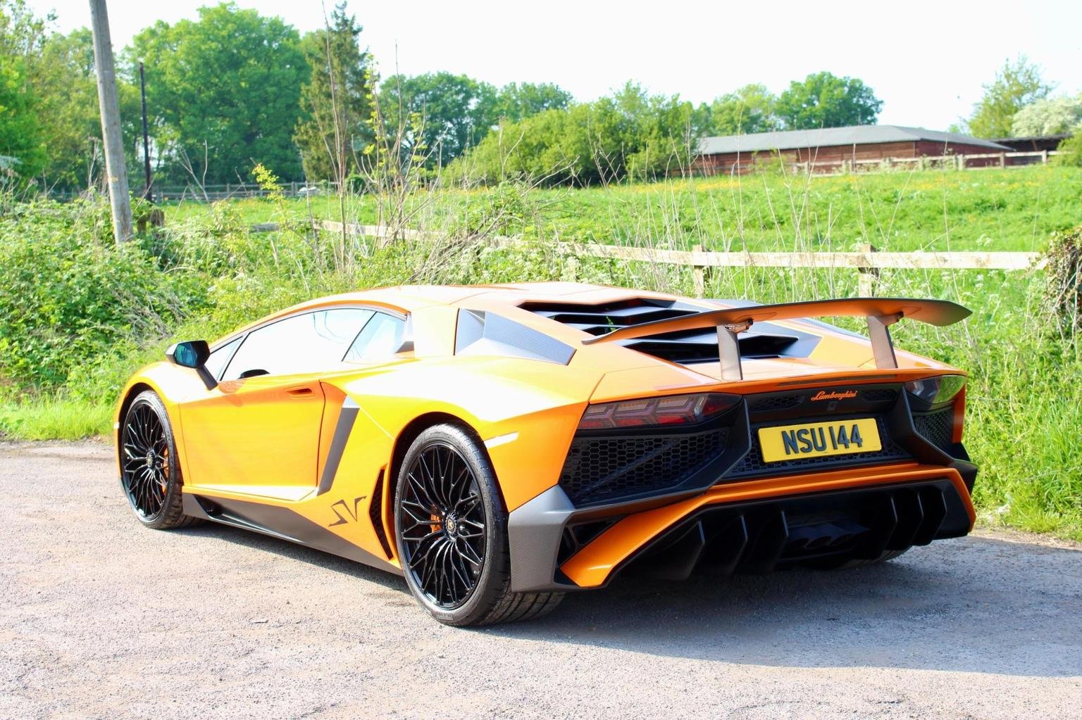 Lamborghini Aventador