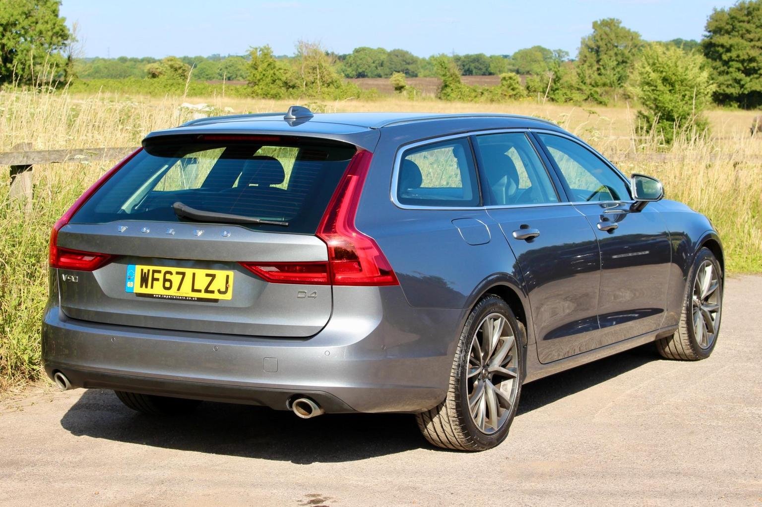 Volvo V90