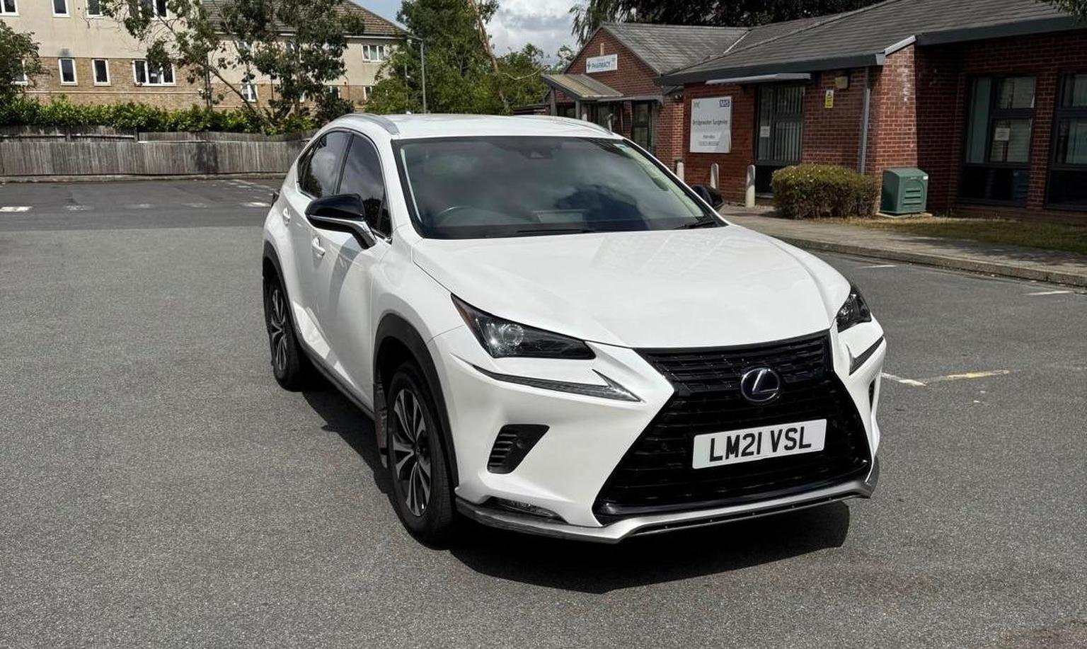 Lexus NX 300h