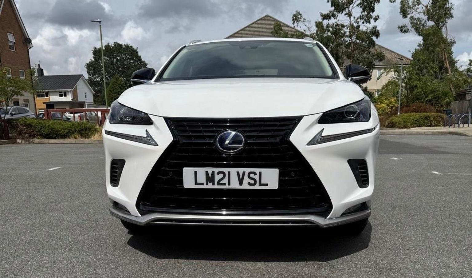 Lexus NX 300h