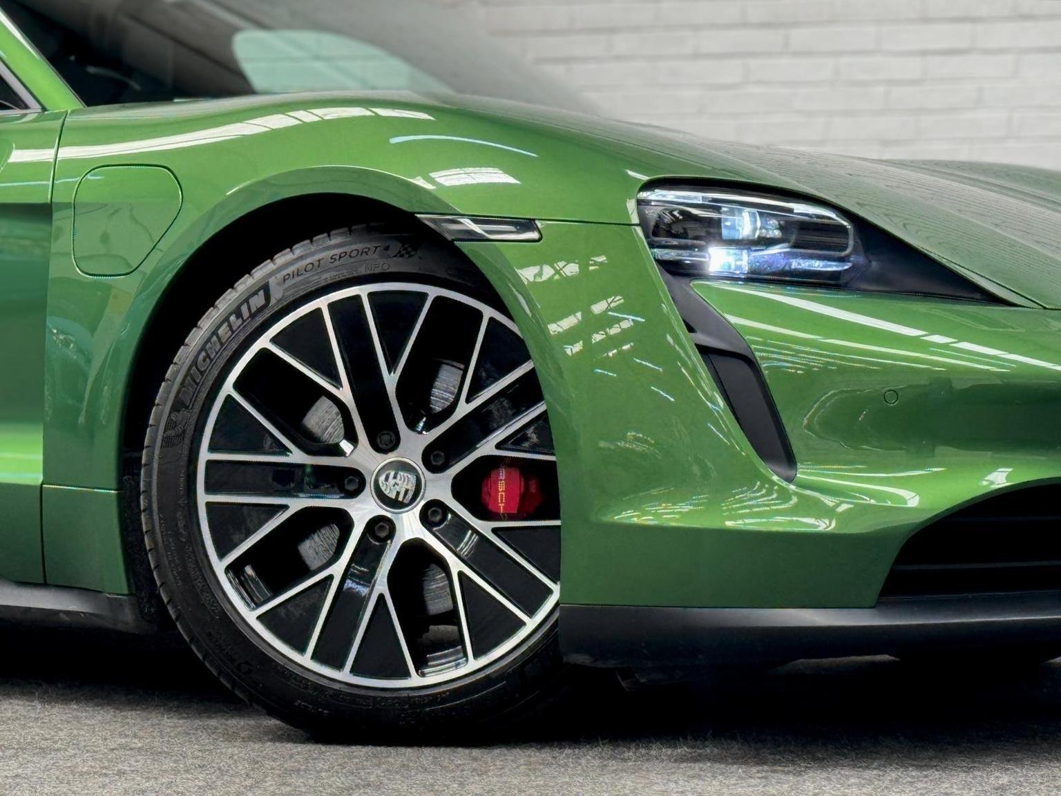 Porsche Taycan