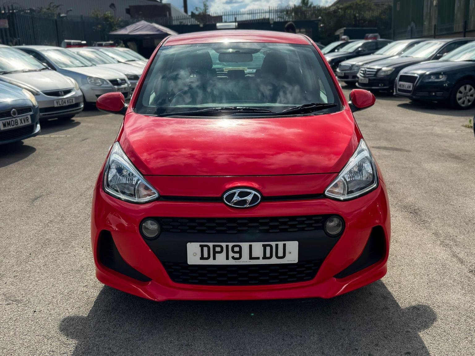 Hyundai i10