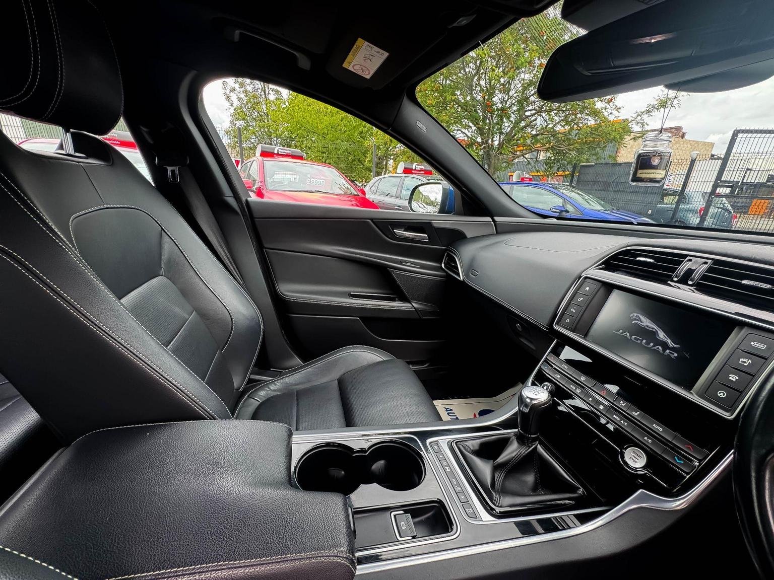Jaguar XE
