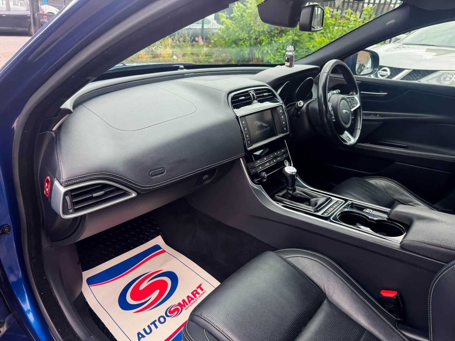 Jaguar XE