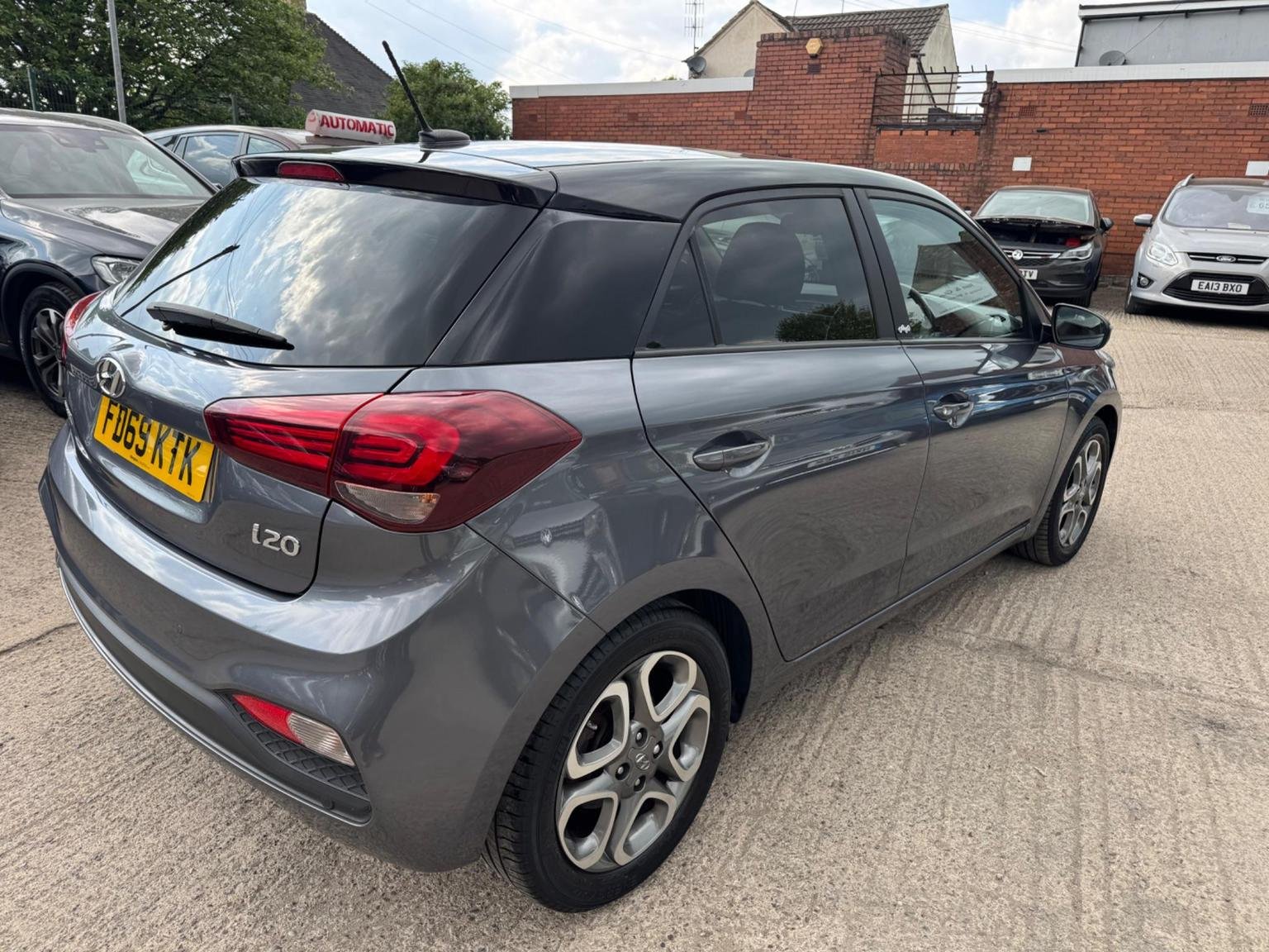 Hyundai i20