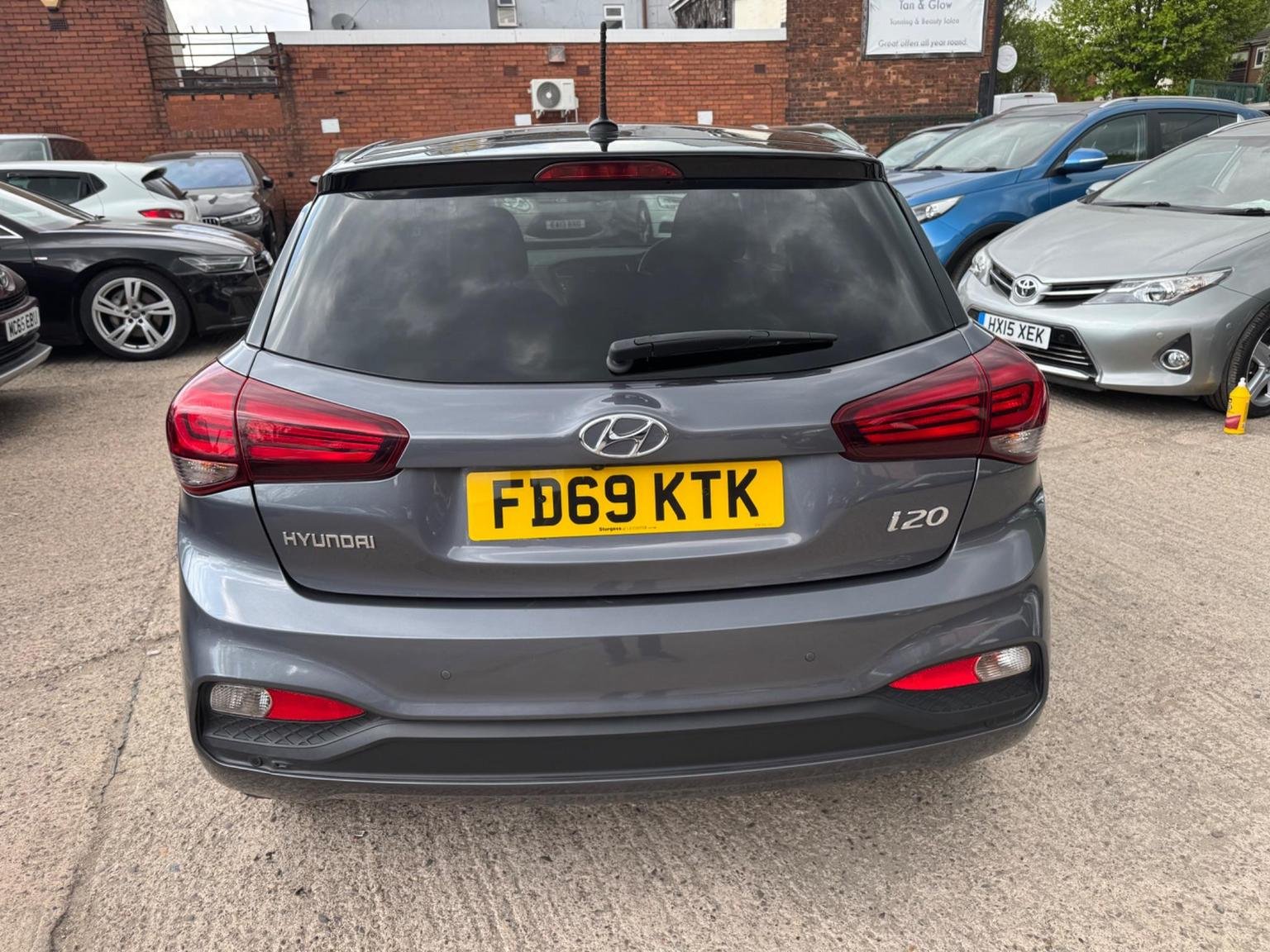 Hyundai i20