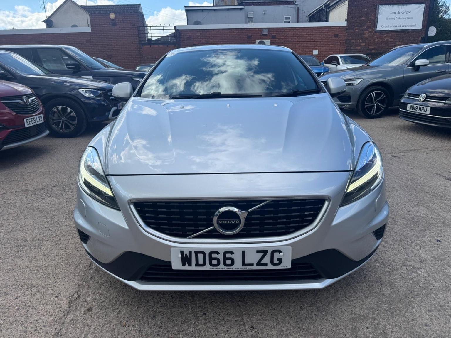 Volvo V40