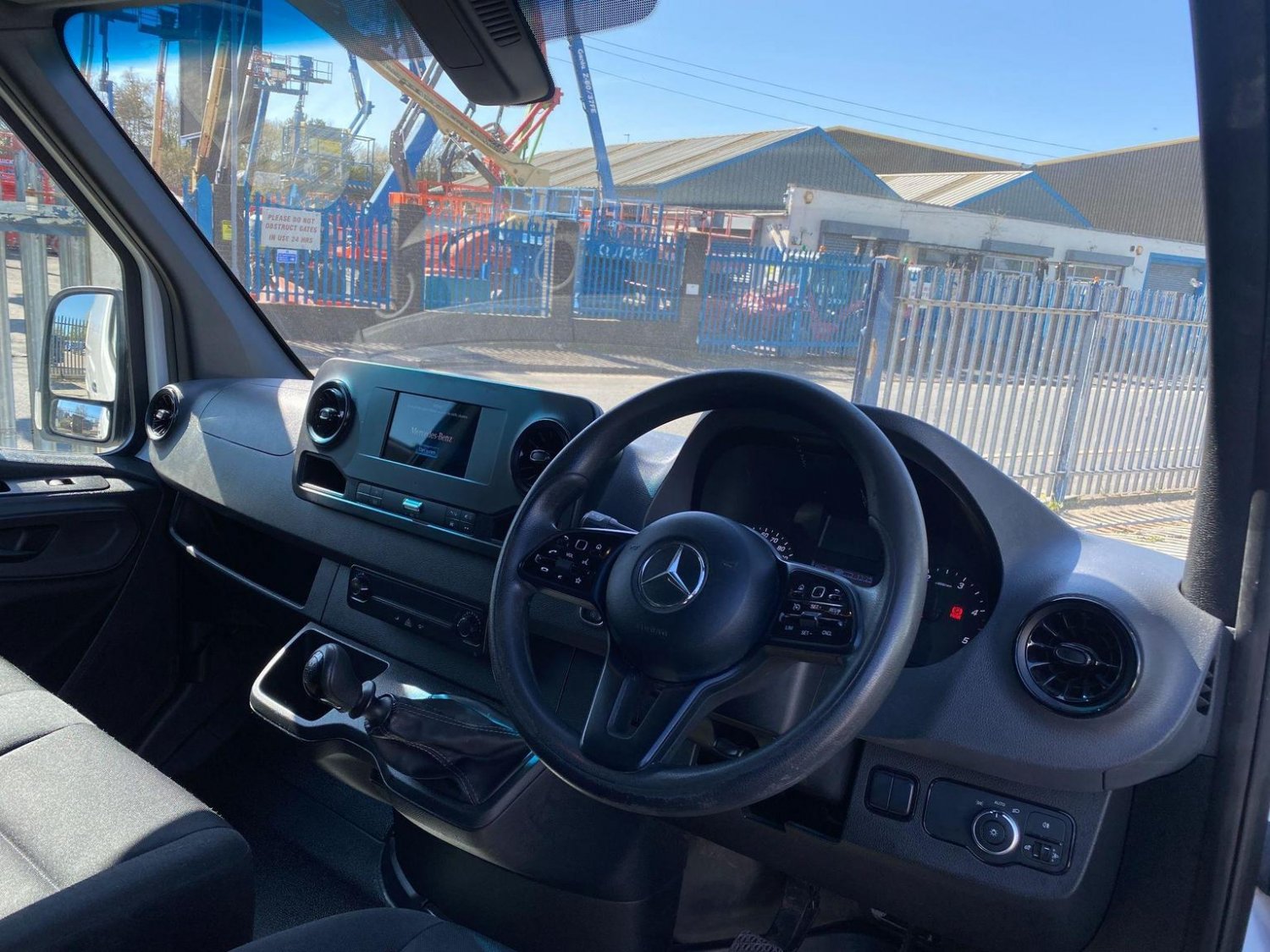 Mercedes Benz Sprinter
