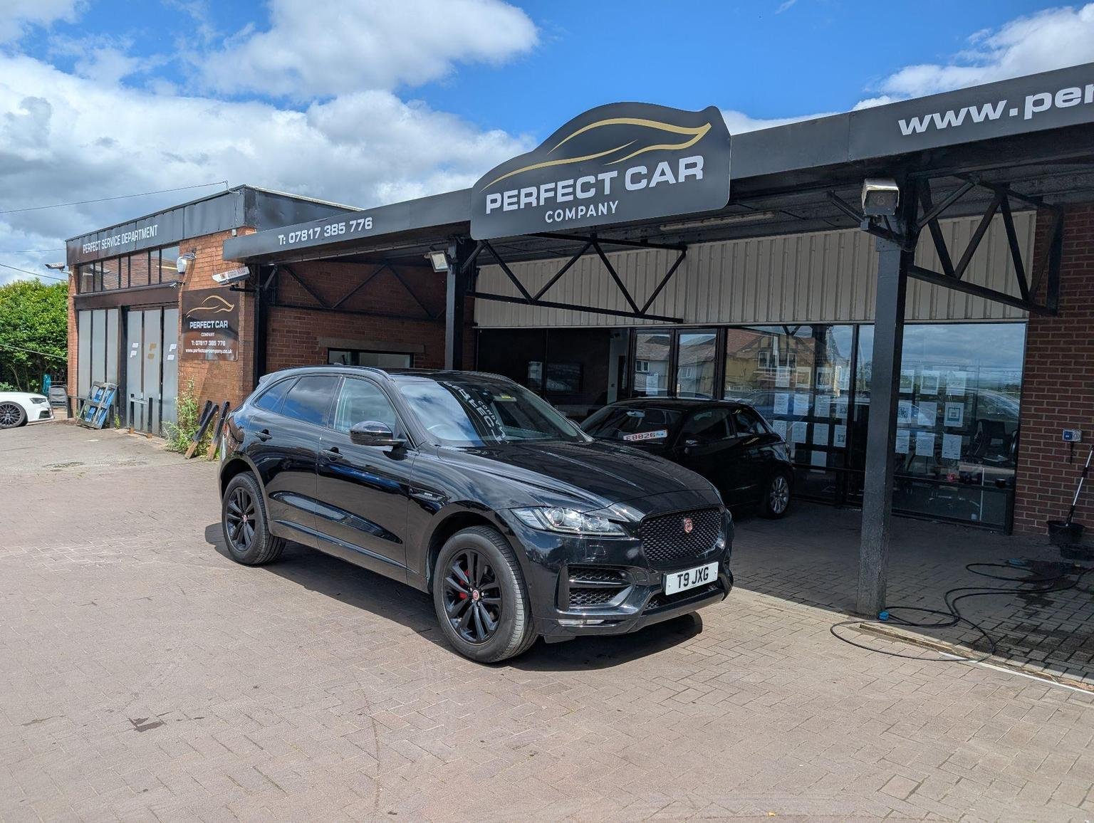 Jaguar F Pace