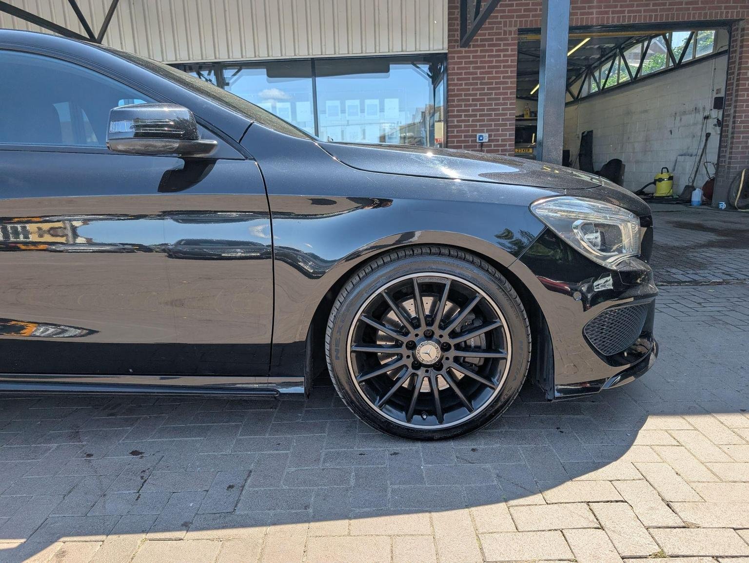 Mercedes Benz CLA
