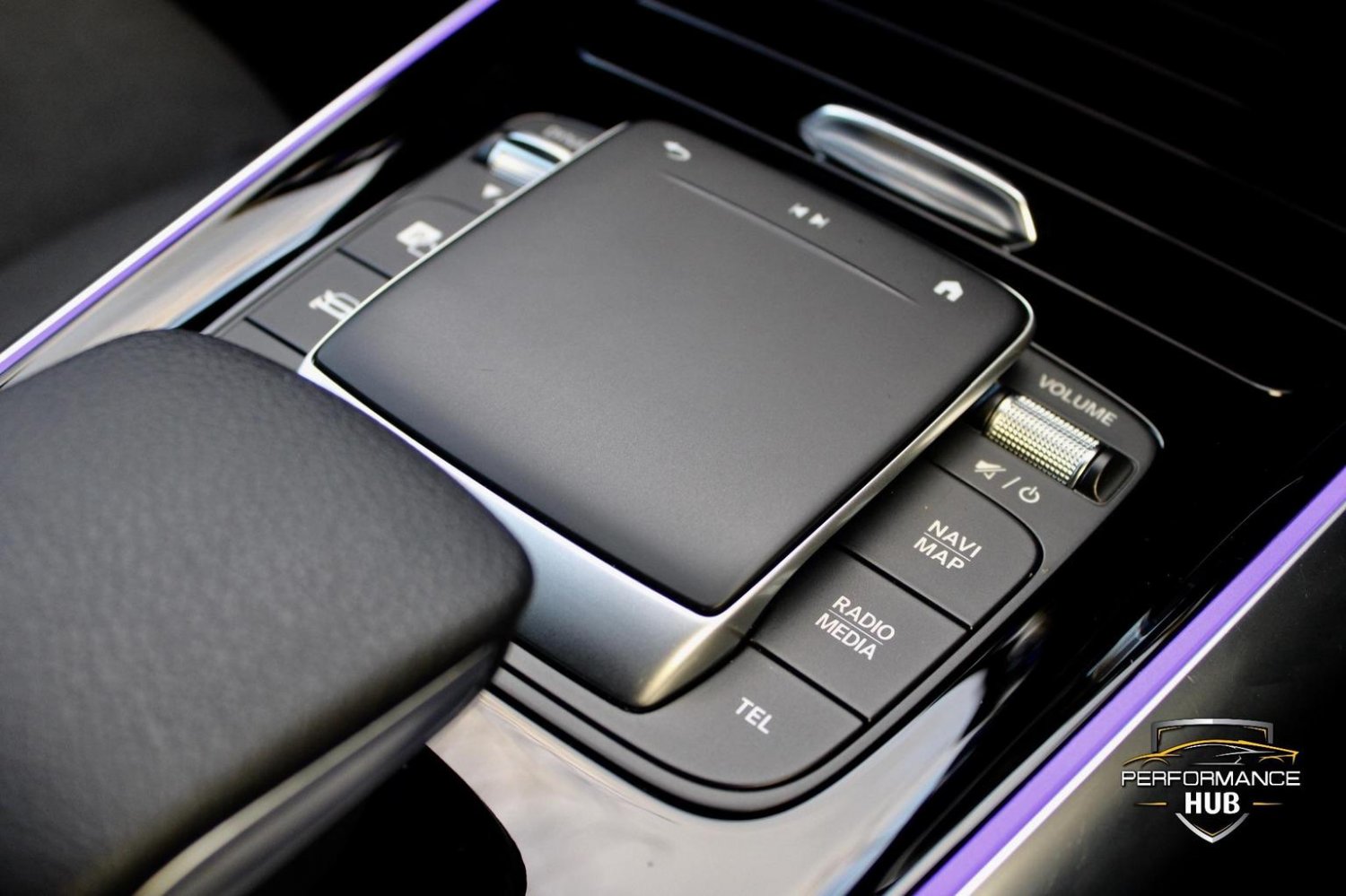 Mercedes Benz EQA
