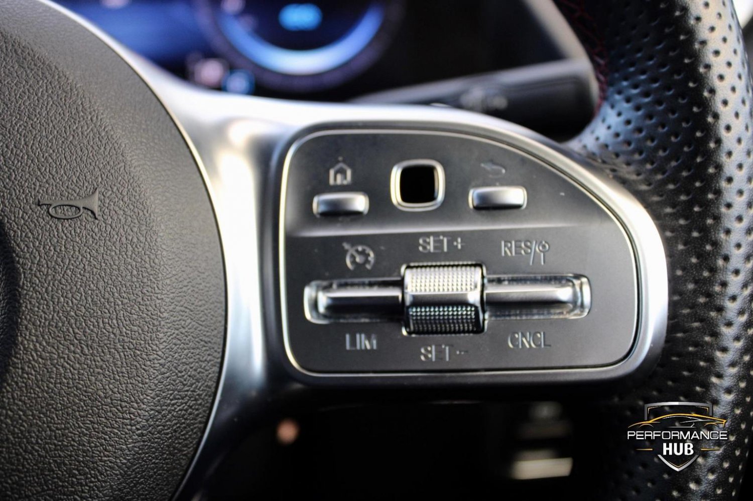 Mercedes Benz EQA