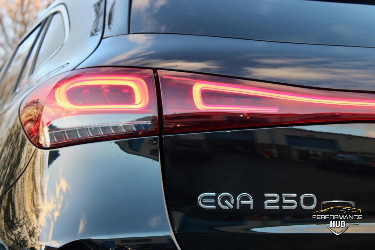 Mercedes Benz EQA