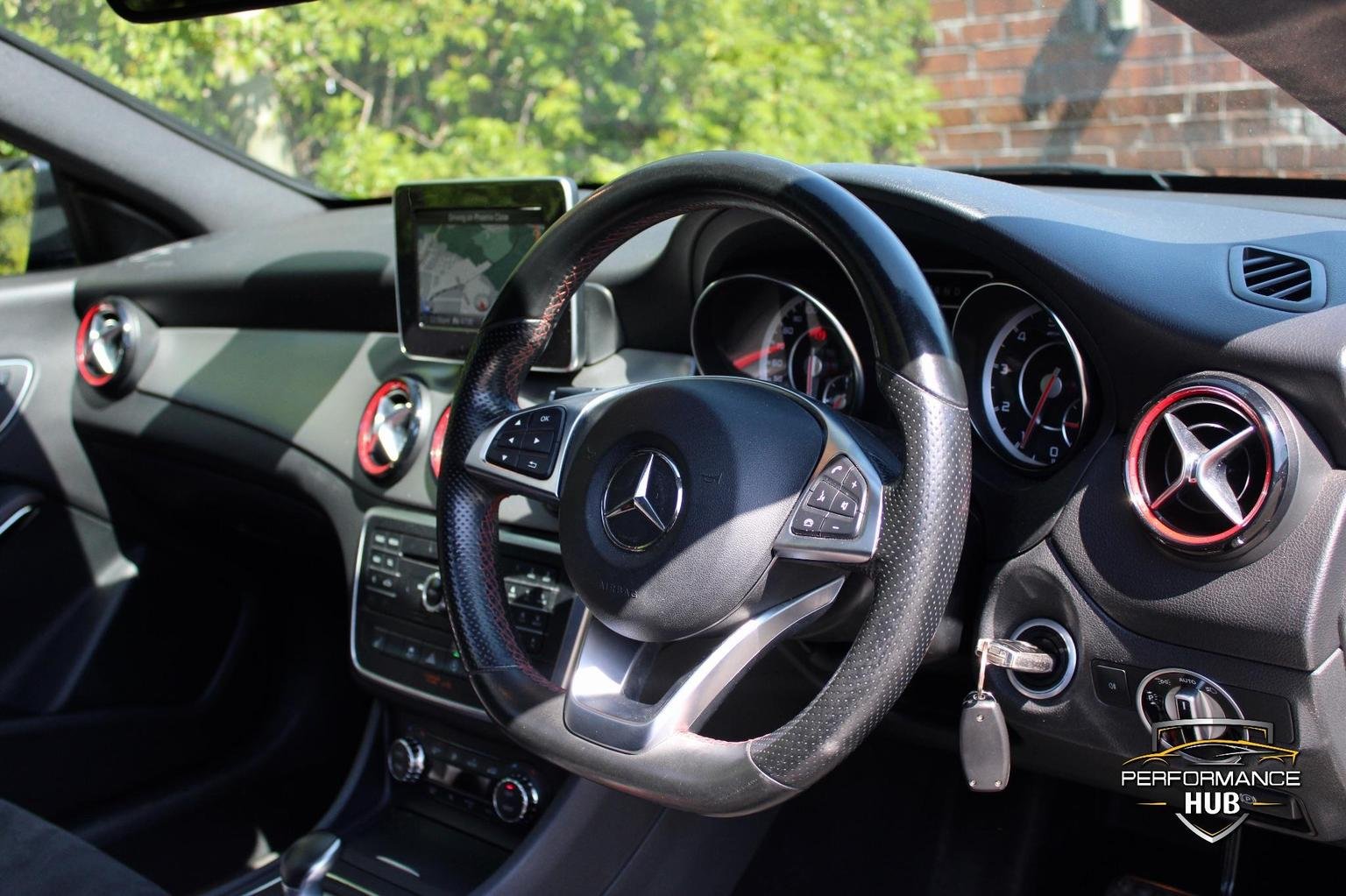 Mercedes Benz CLA