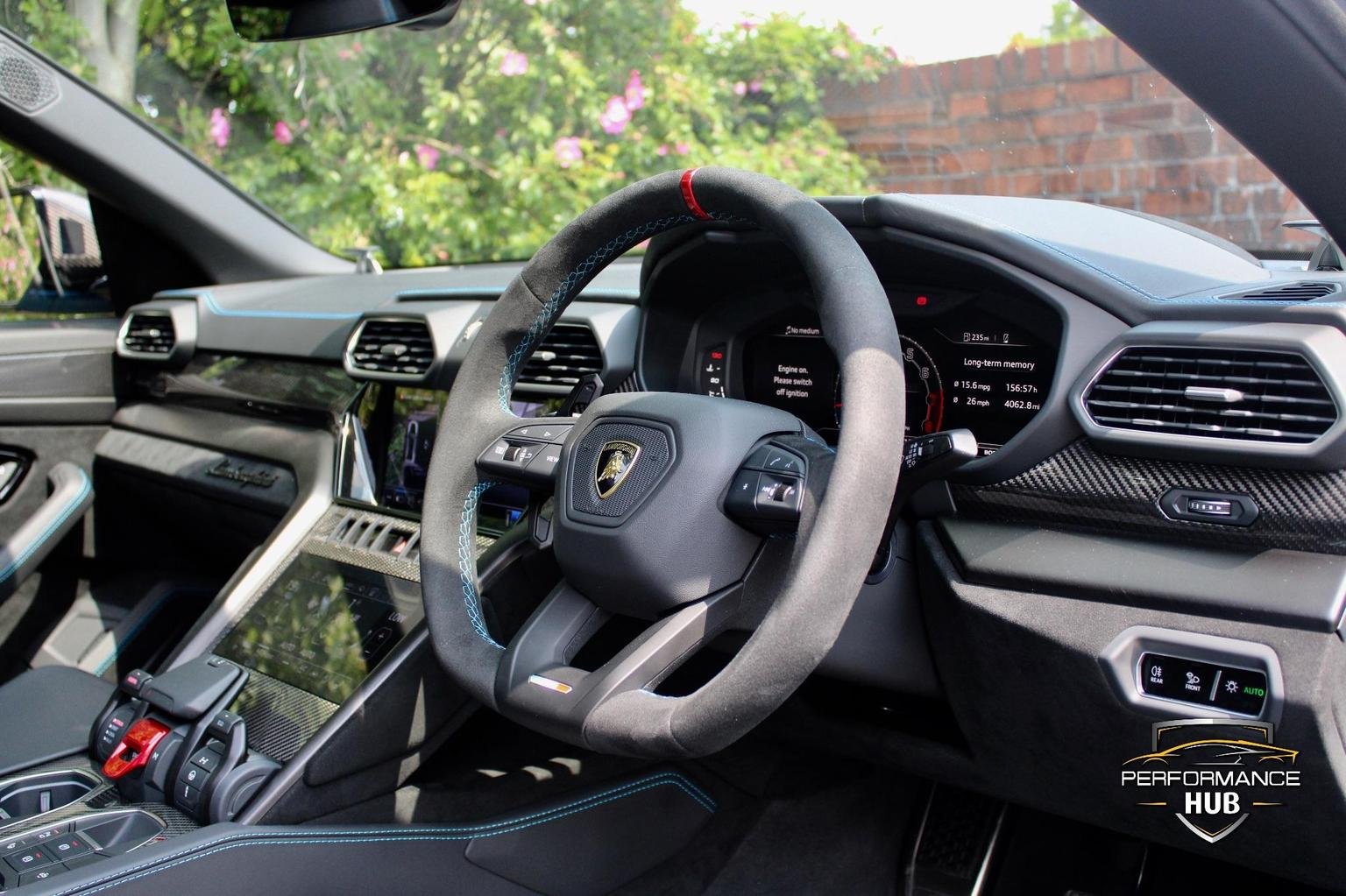 Lamborghini URUS