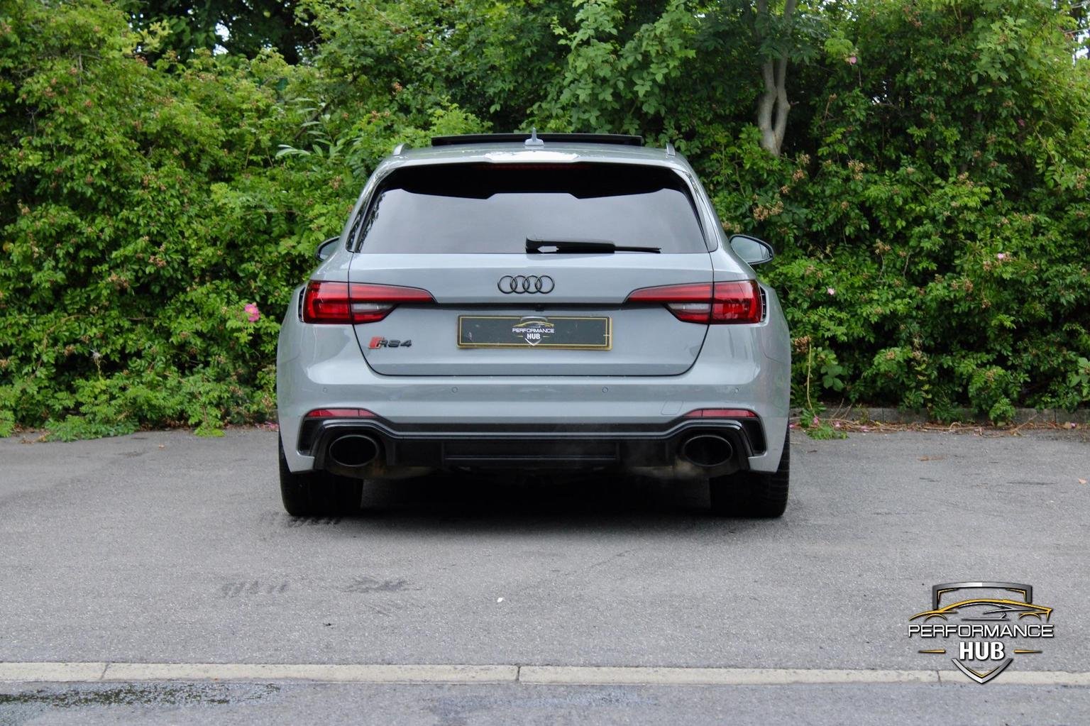 Audi RS4 Saloon