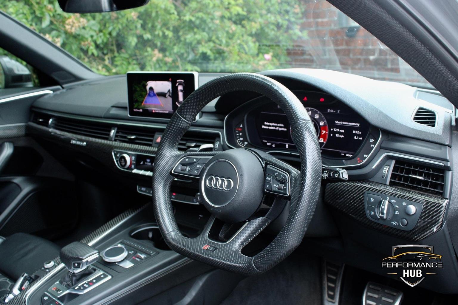 Audi RS4 Saloon