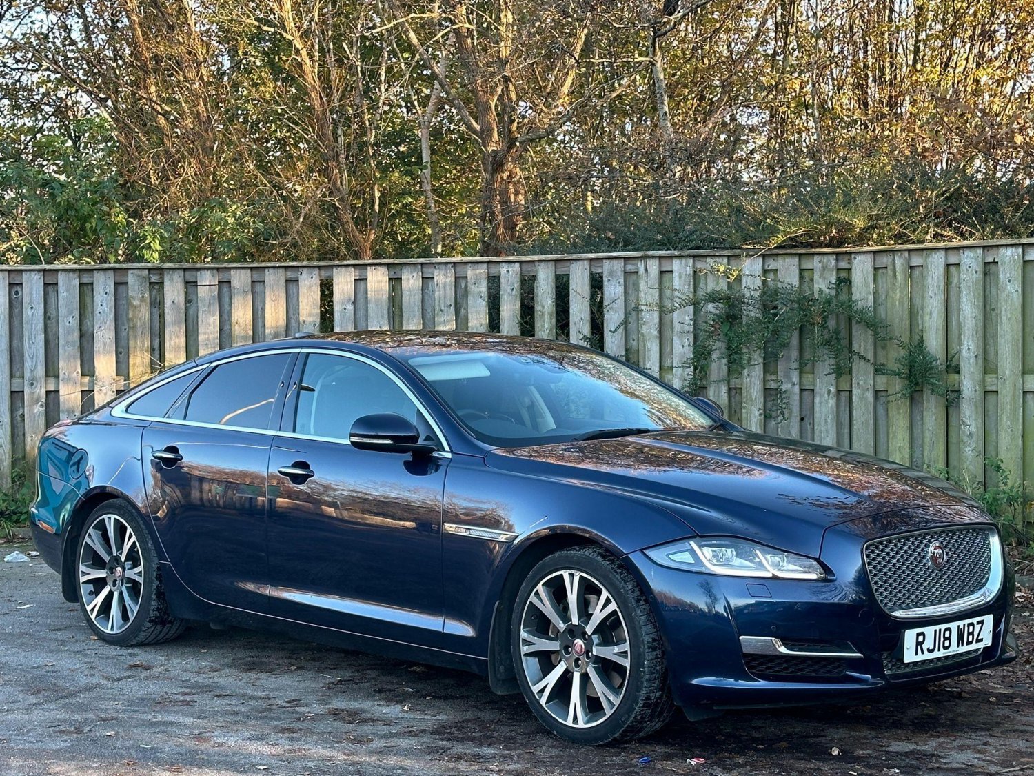 Jaguar XJ