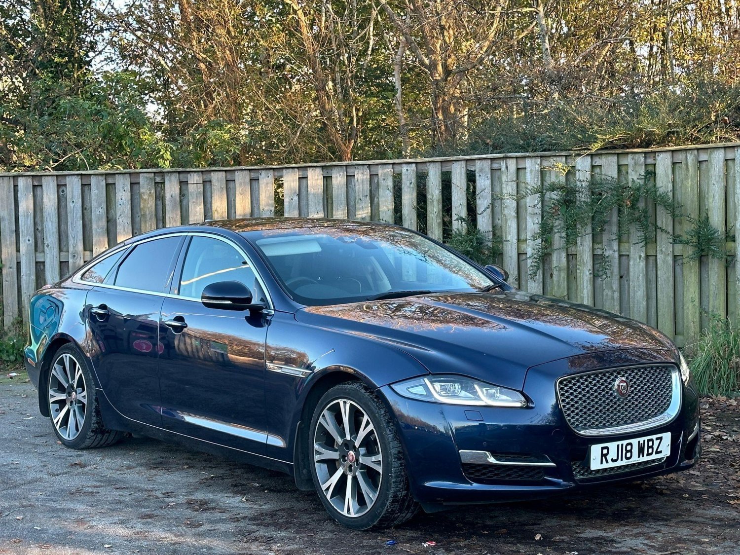 Jaguar XJ