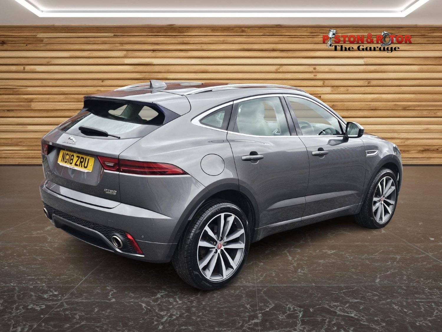 Jaguar E Pace