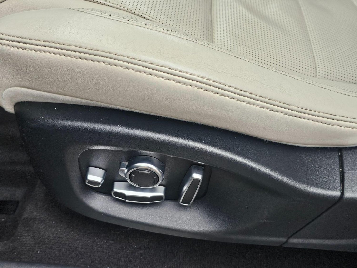 Jaguar E Pace