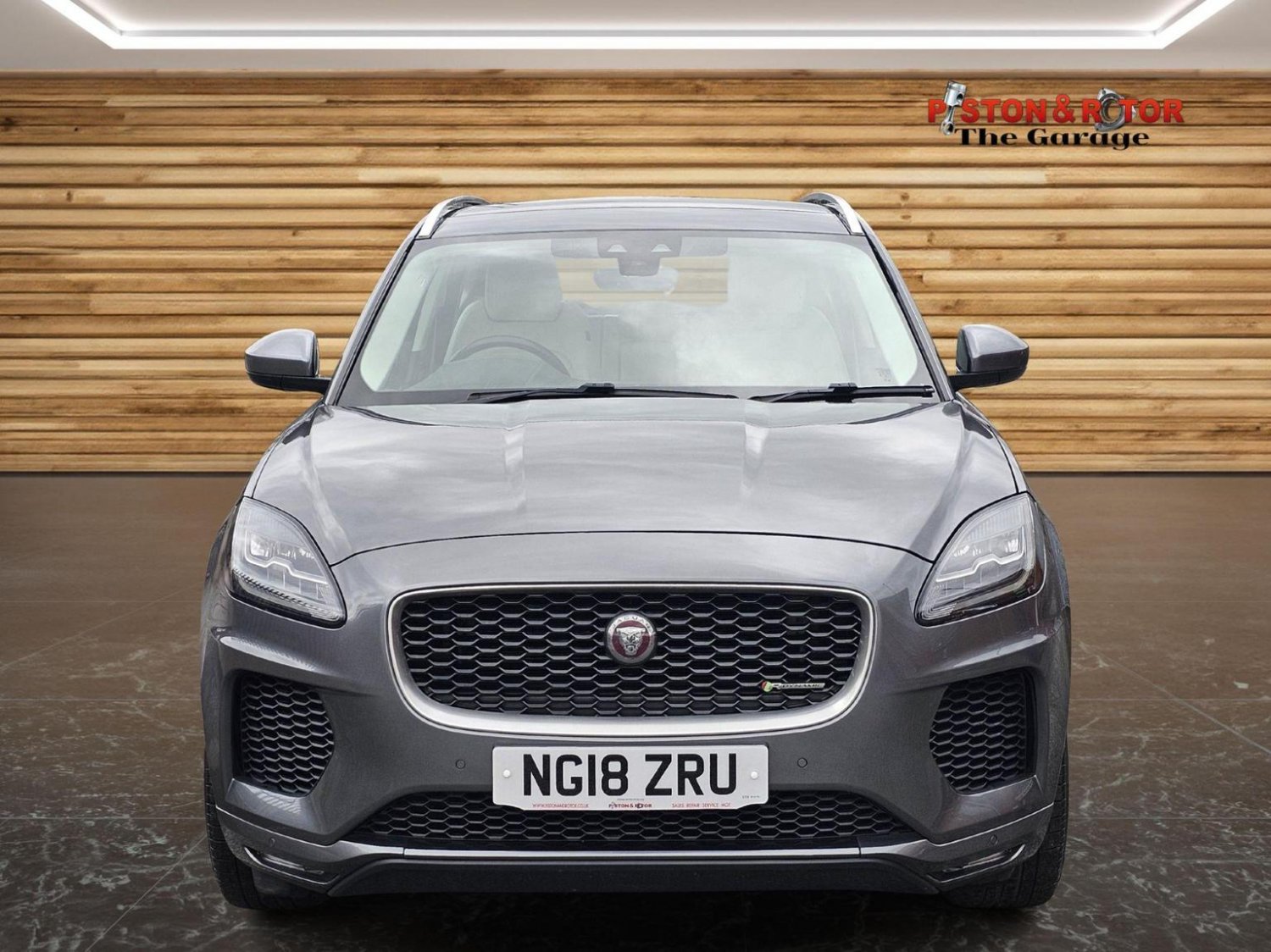 Jaguar E Pace