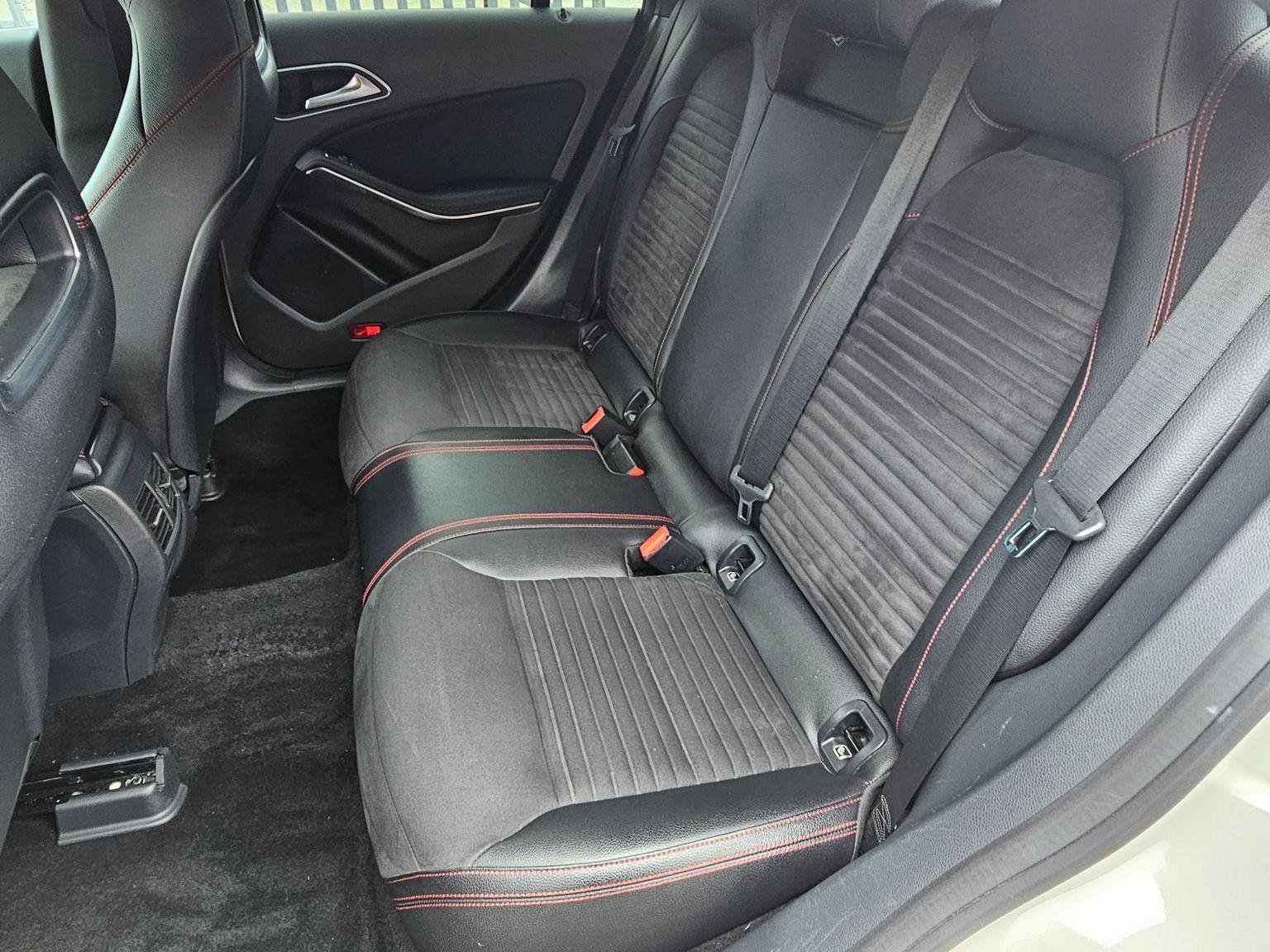 Mercedes Benz CLA