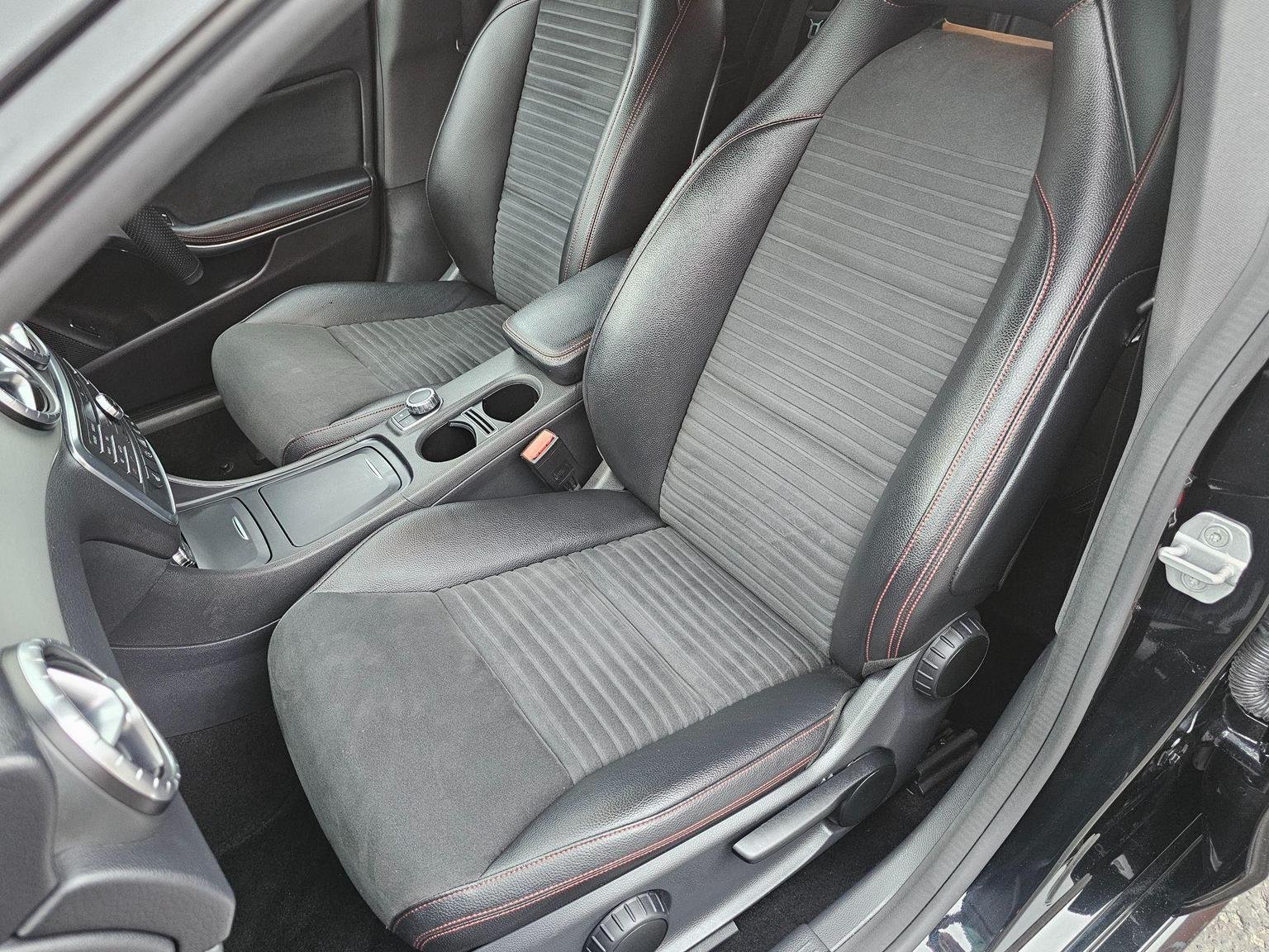 Mercedes Benz CLA