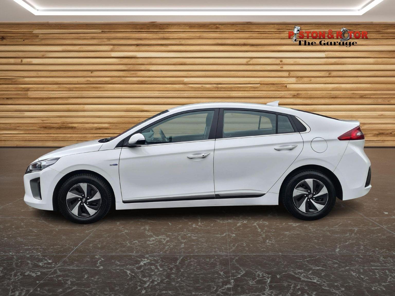 Hyundai IONIQ