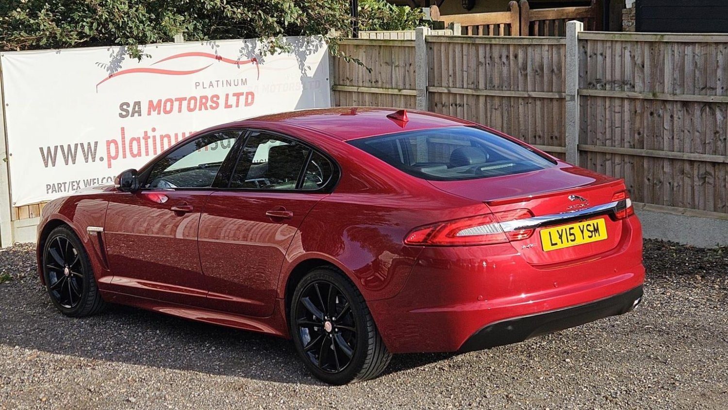 Jaguar XF