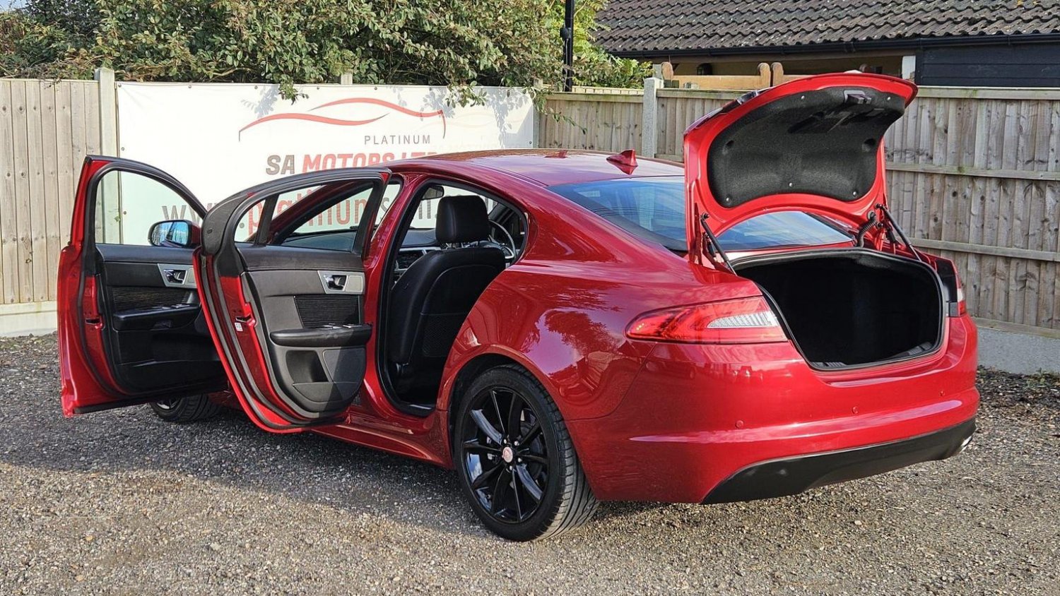 Jaguar XF