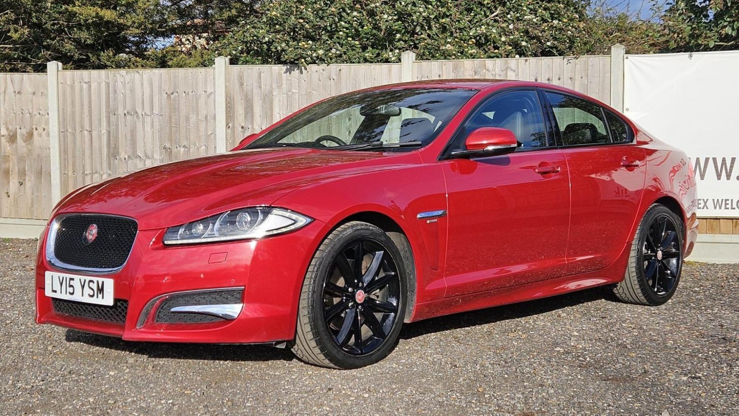 Jaguar XF