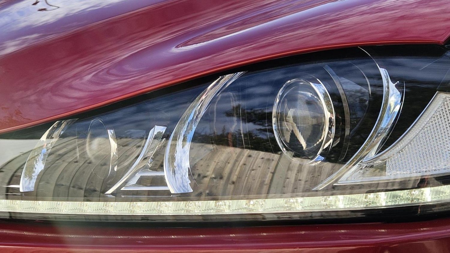 Jaguar XF