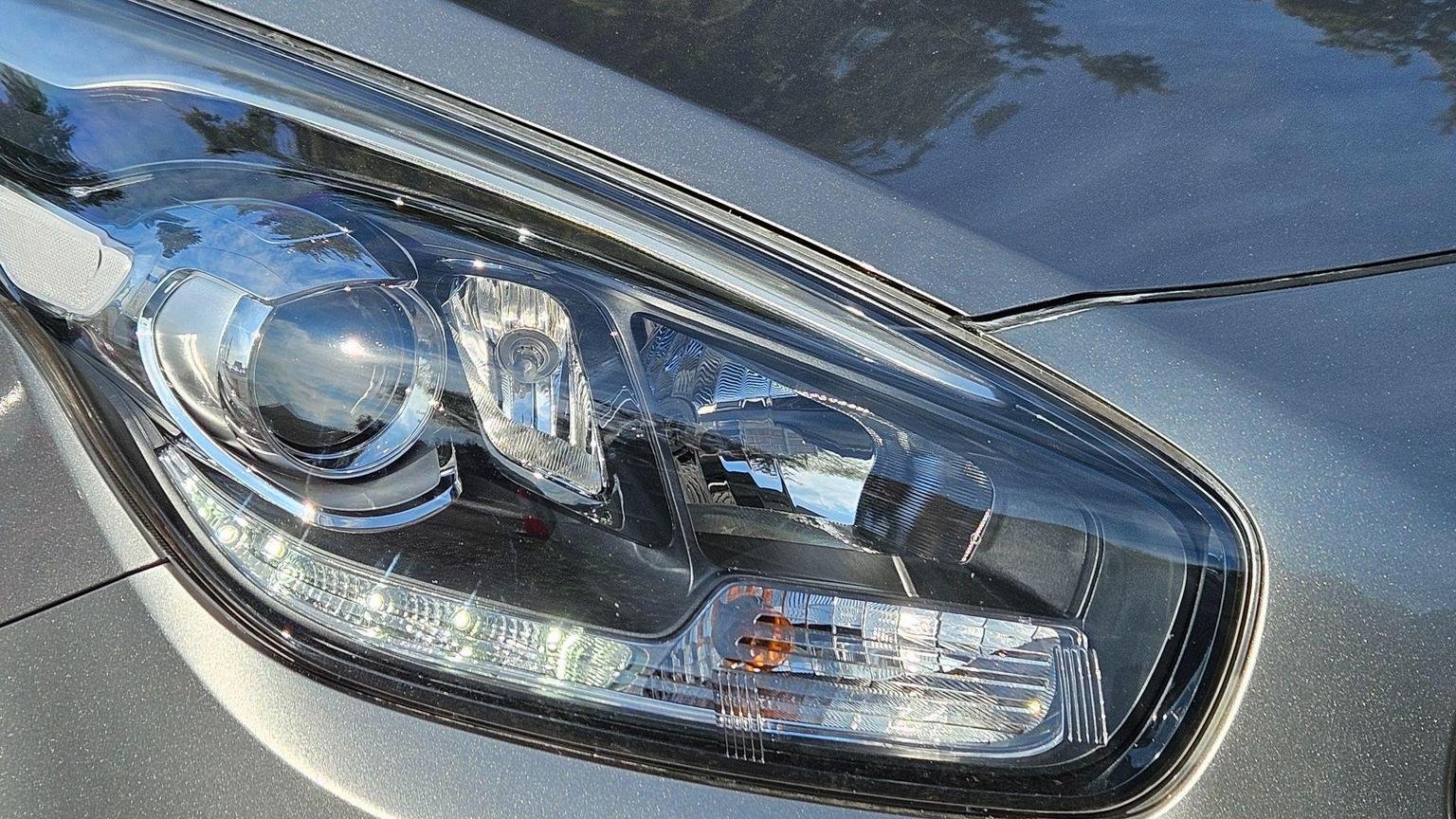 Kia Carens