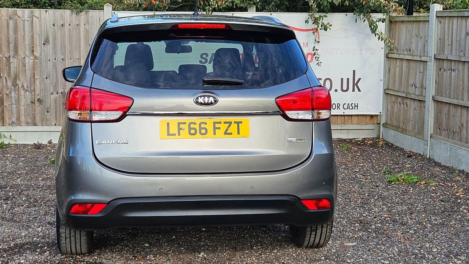 Kia Carens