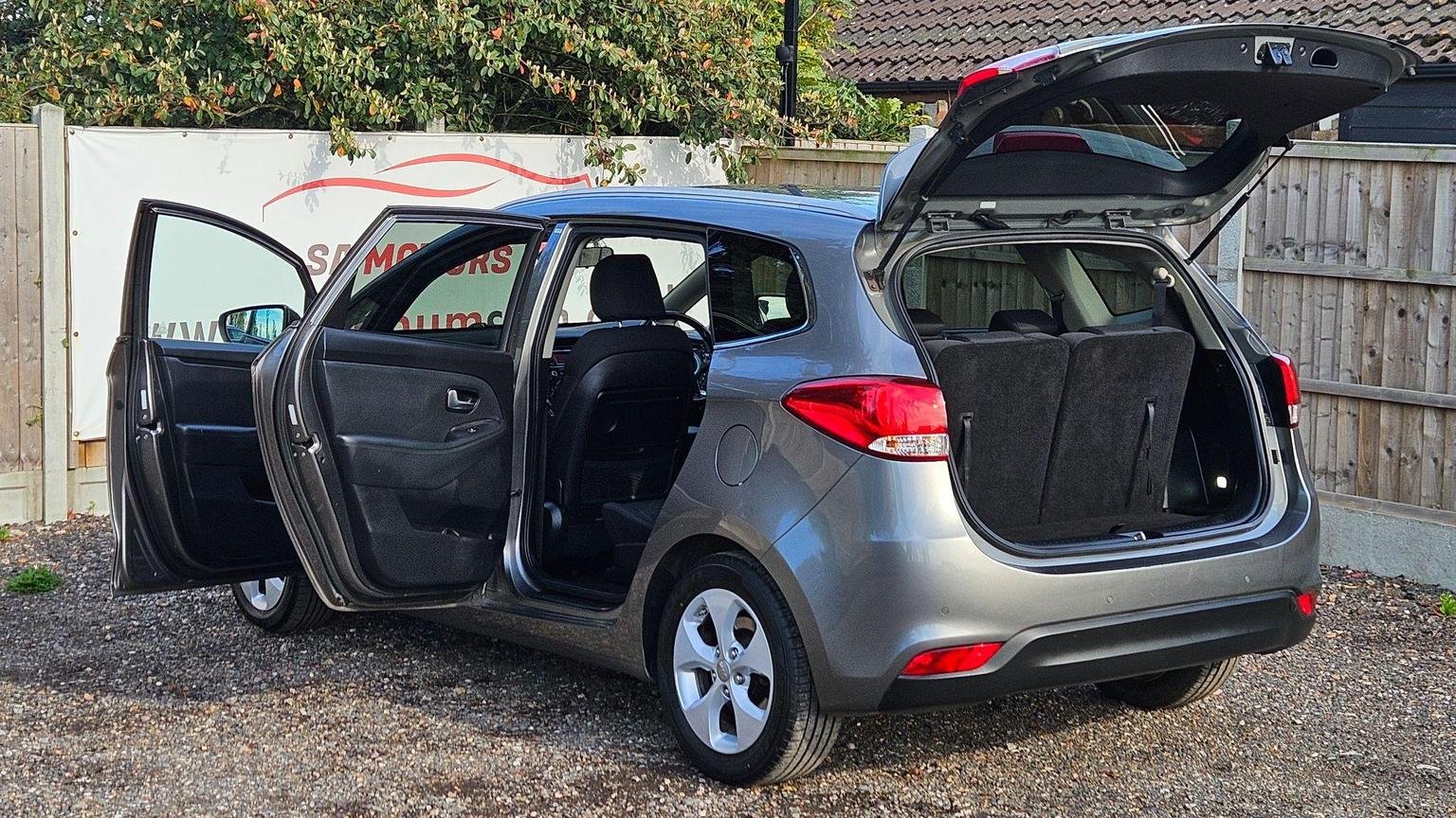 Kia Carens