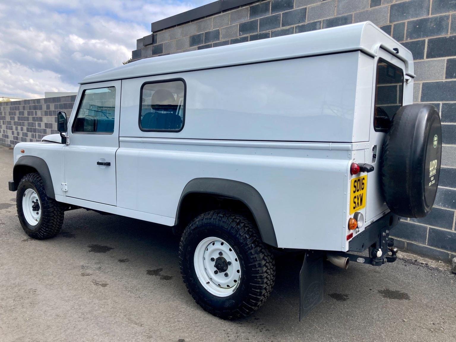 Land Rover 110
