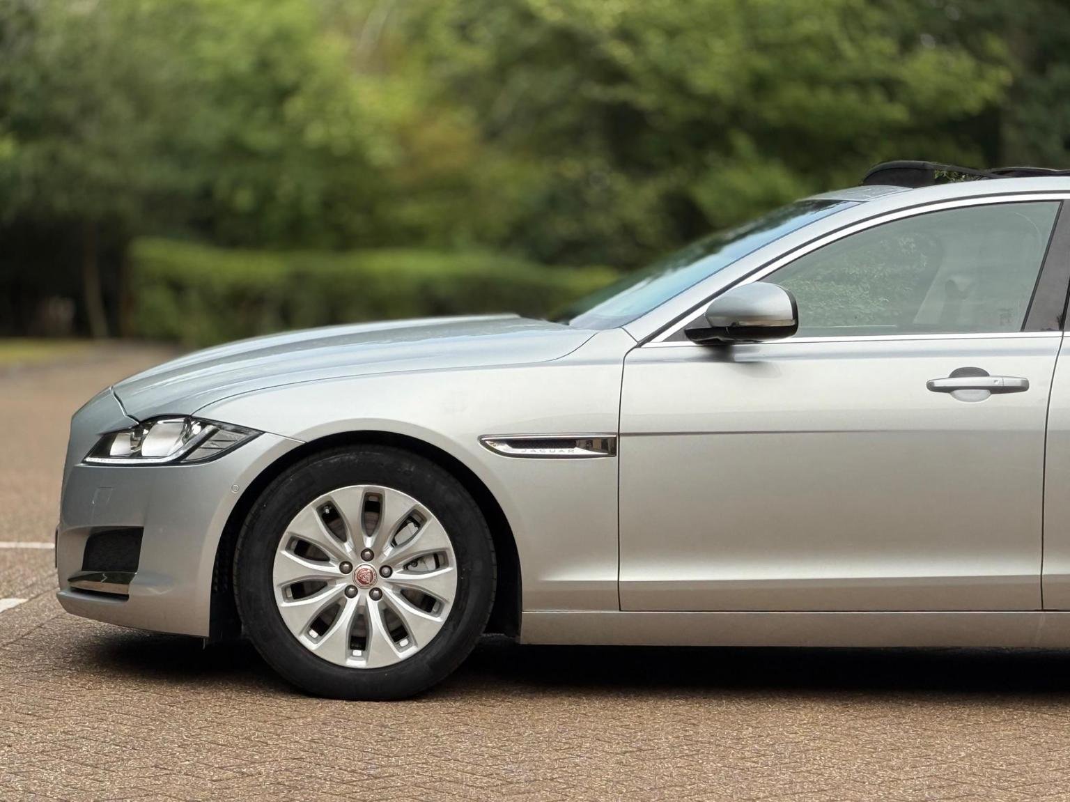 Jaguar XF