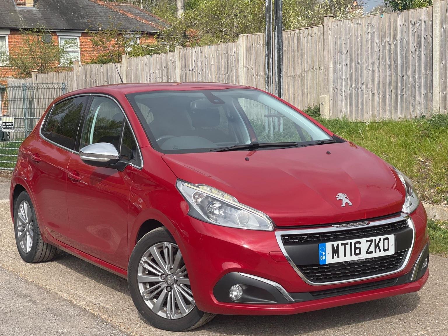 Peugeot 208