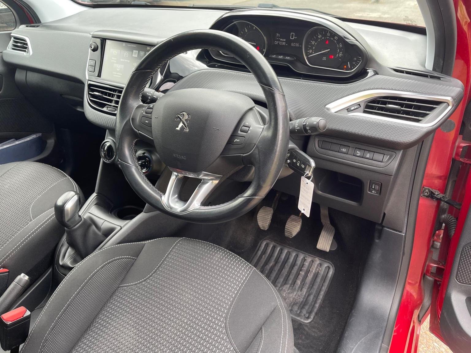 Peugeot 208